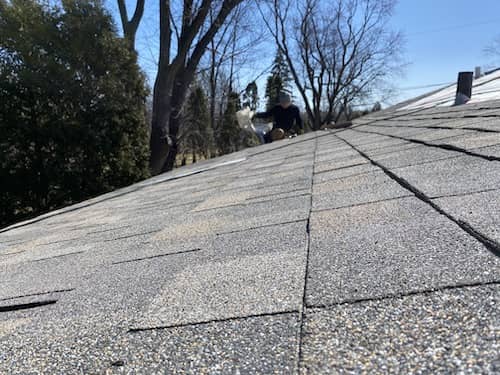 Close of architectural style shingles in Milwaukee