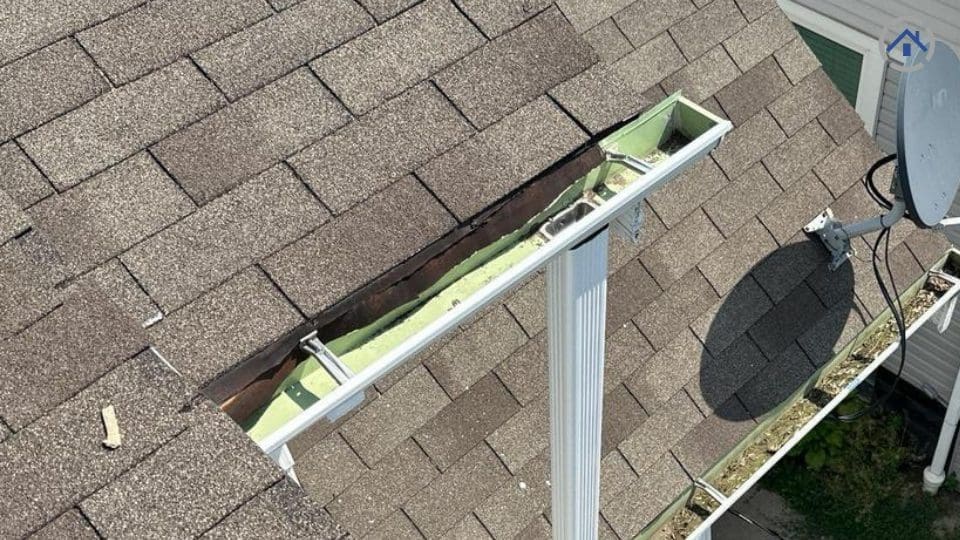 Creaking Sound, Roof, Roofing, Gutters, Gutter Repair, Siding, Siding Repair, Windows, Windows Repair, Roof Replacement, Free Qoute, Free Estimate , Waukesha, Wisconsin