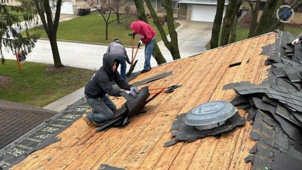 Roof Damage Roof, Roofing, Gutters, Gutter Repair, Siding, Siding Repair, Windows, Windows Repair, Roof Replacement, Free Qoute, Free Estimate, Waukesha, Wisconsin